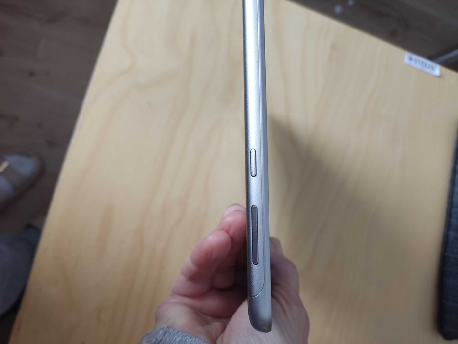 Tablet Huawei stan idealny