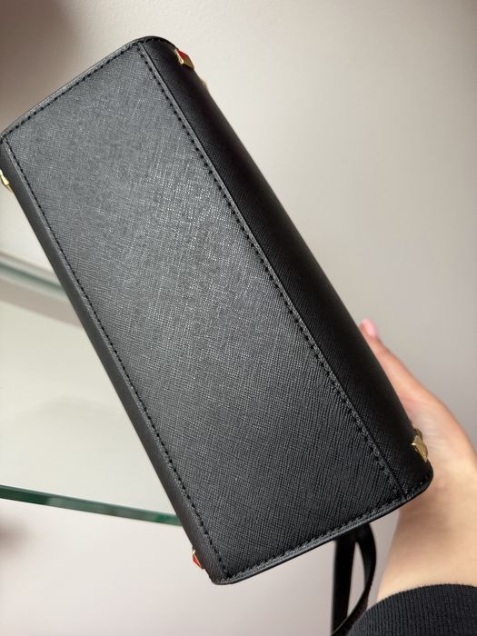 Michael Kors czarna torba selma medium czarna na pasku torebka MK kors