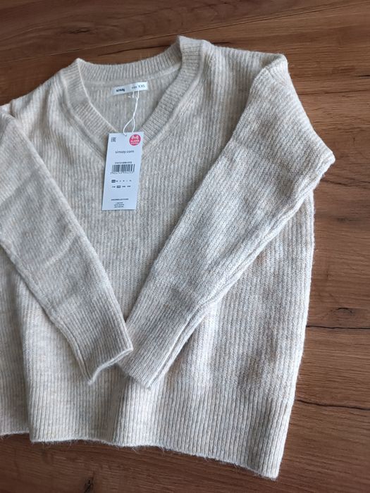 Sweter beżowy Sinsay