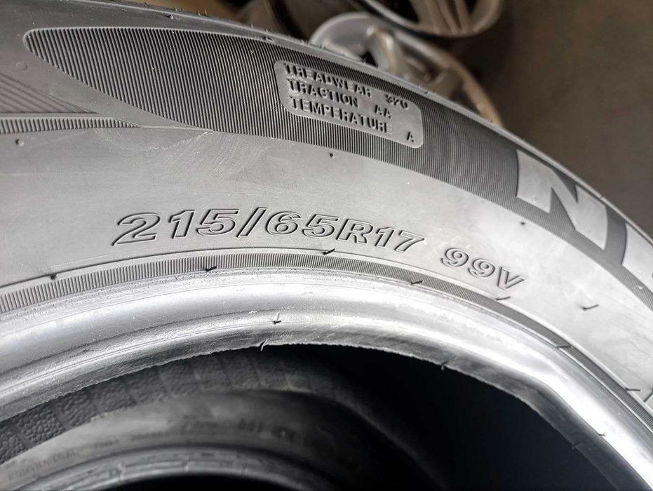 Комплект шин 215/65R17 99V Nexen Nfera RU1 SUV