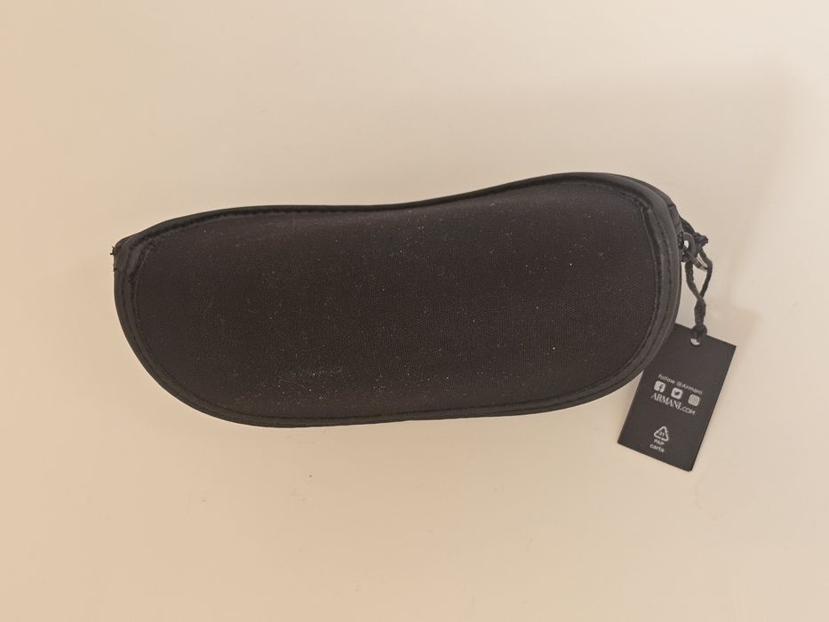 Etui na okulary Emporio Armani - nowe z metką