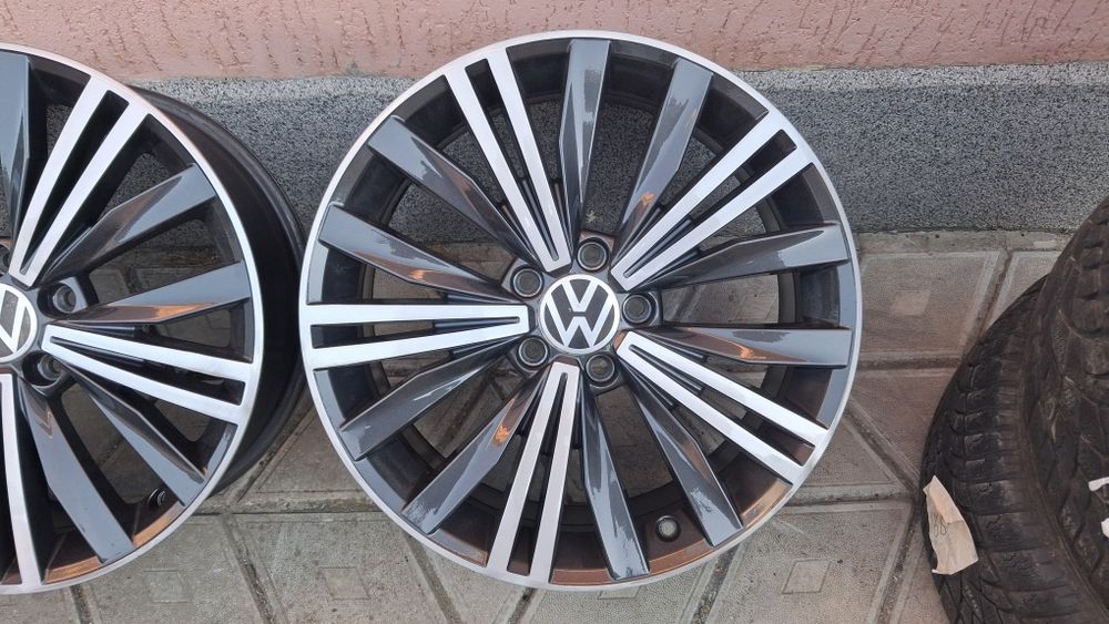 Оригінальні диски титани VW Tiguan Passat  5/112R18 vag