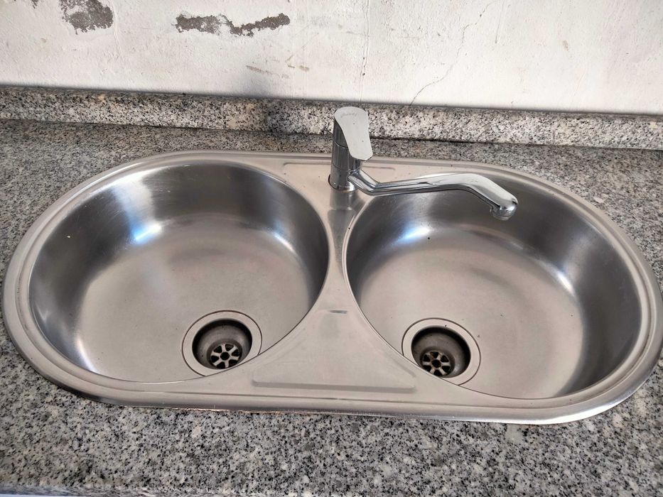 Banca em pedra completa