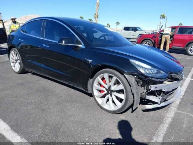 Tesla Model 3 2018 .