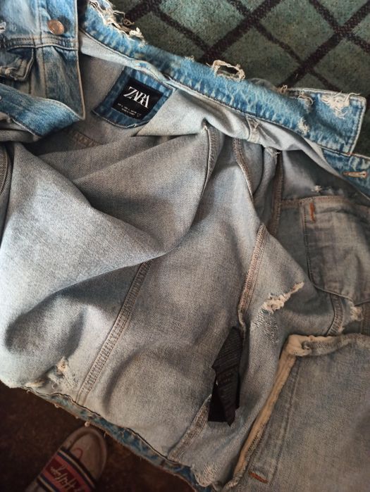 Продам джинсовую мужскую куртку ZARA.