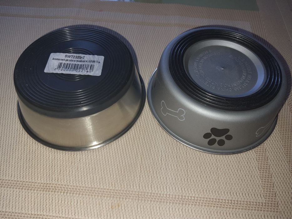 Миски для котів або маленьких собак