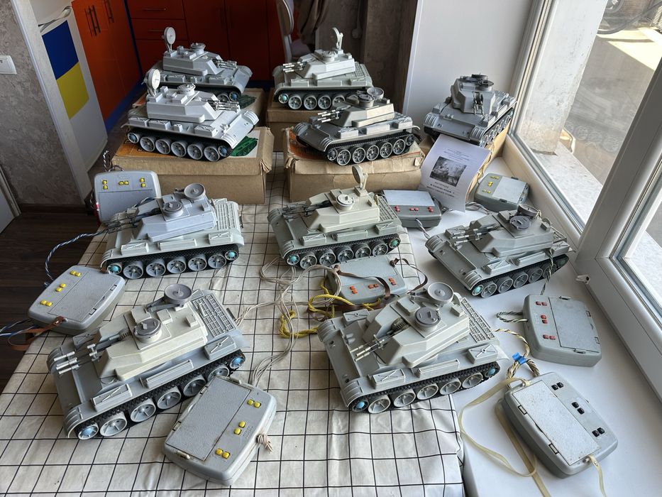 Ігрушка ссср Танк Шилка