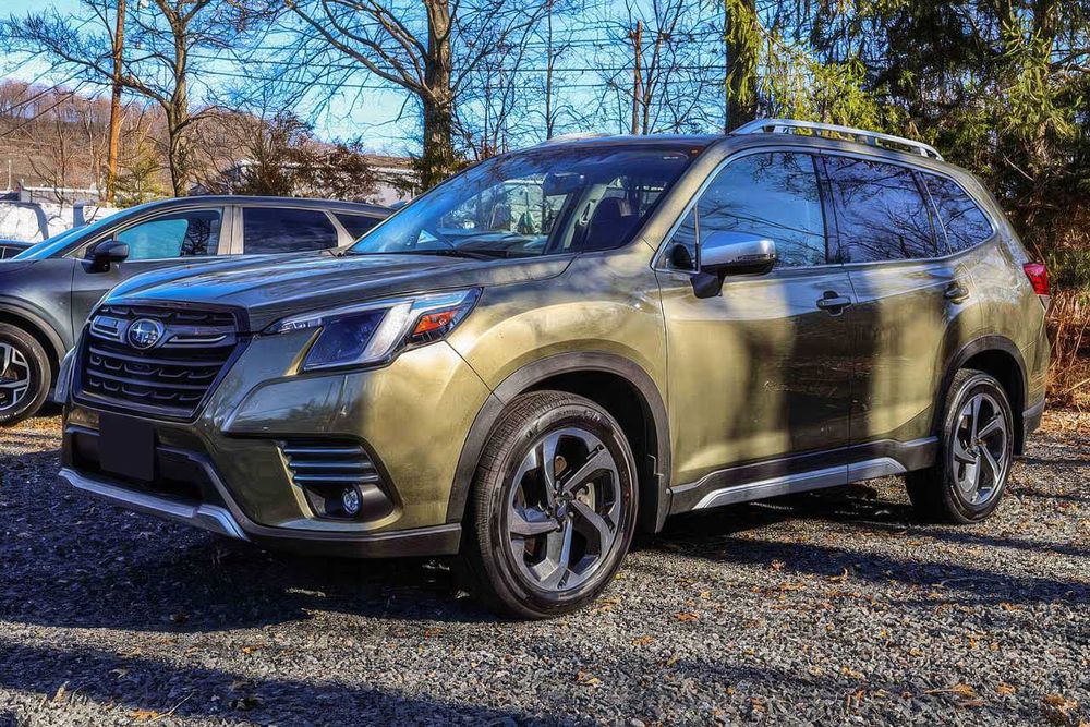 Subaru Forester Touring Crossover      2024