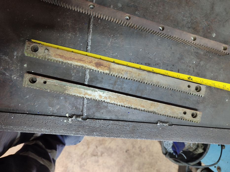 Продам Зубчаста рейка