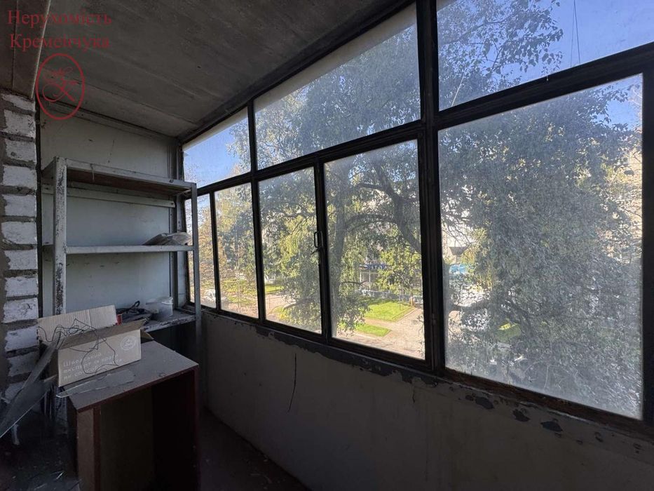 Квартира з гарним плануванням, під Ваш ремонт.