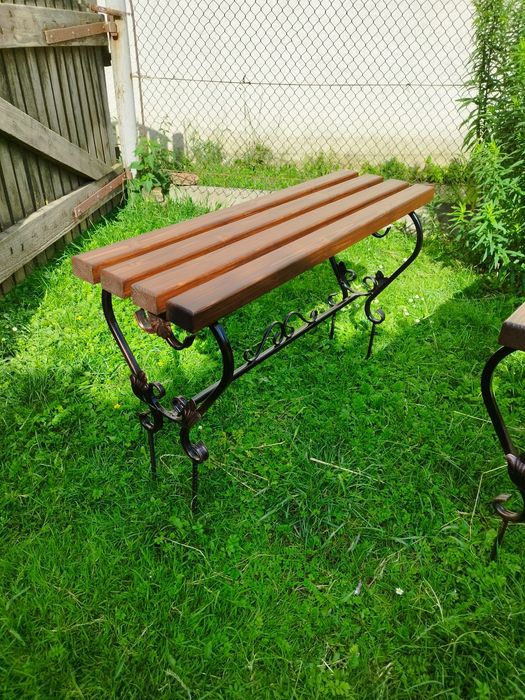 Лавка на цвинтар,могилу.