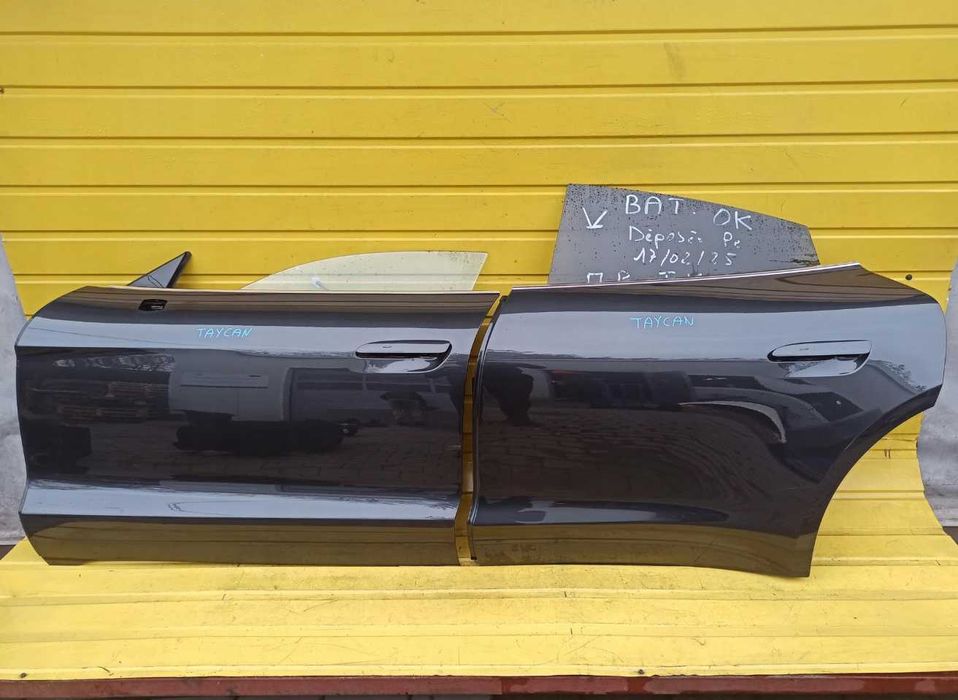 PORSCHE TAYCAN 2019-2025 дверка права/ліва, перід/зад