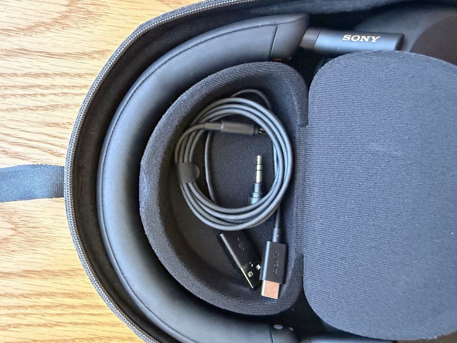 Навушники Sony WH-1000XM5