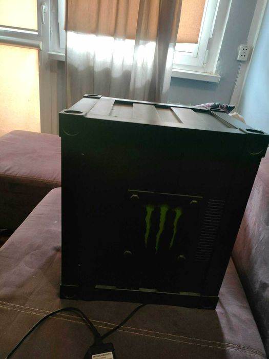Lodówka Monster Energy