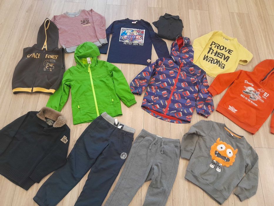 Одяг для хлопчика 116-122см Ветровка штани кофта реглан