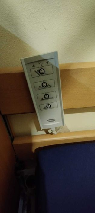 Cama articulada elétrica com colchão, como nova