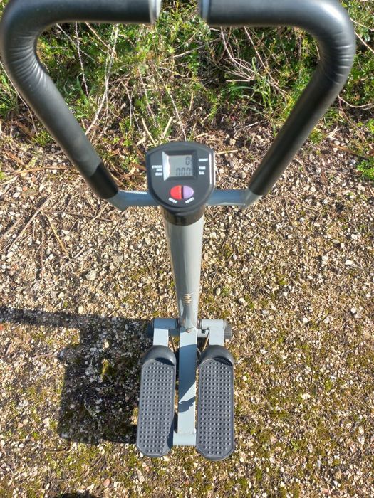 Step Machine with Electronic Counter64409452256641121