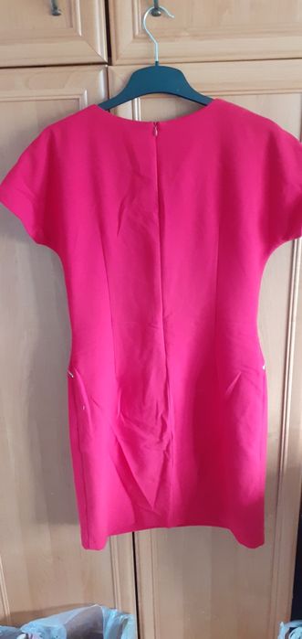 Czerwona elegancka sukienka r. 38