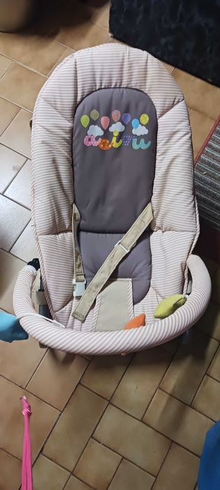Espreguicadeira/ cadeirinha bebe