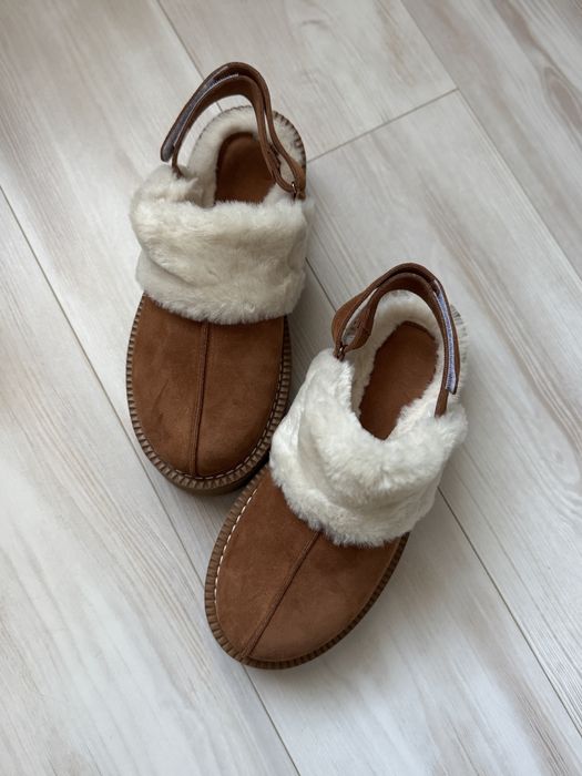 Уггі з відкритою пяткою