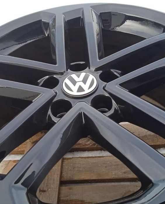 Диски R18 5x112 8J