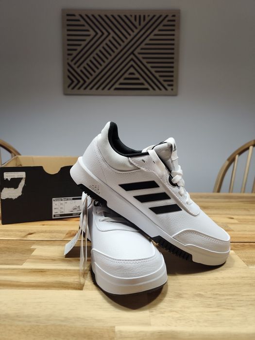 Tênis Adidas 38.5 novos originais