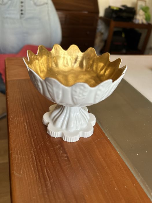 Taça em procelana interior dourado VA partida