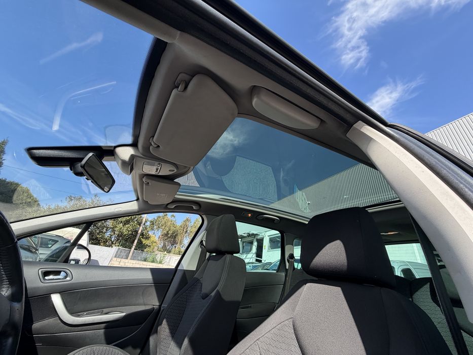 Peugeot 308 SW 7 Lugares