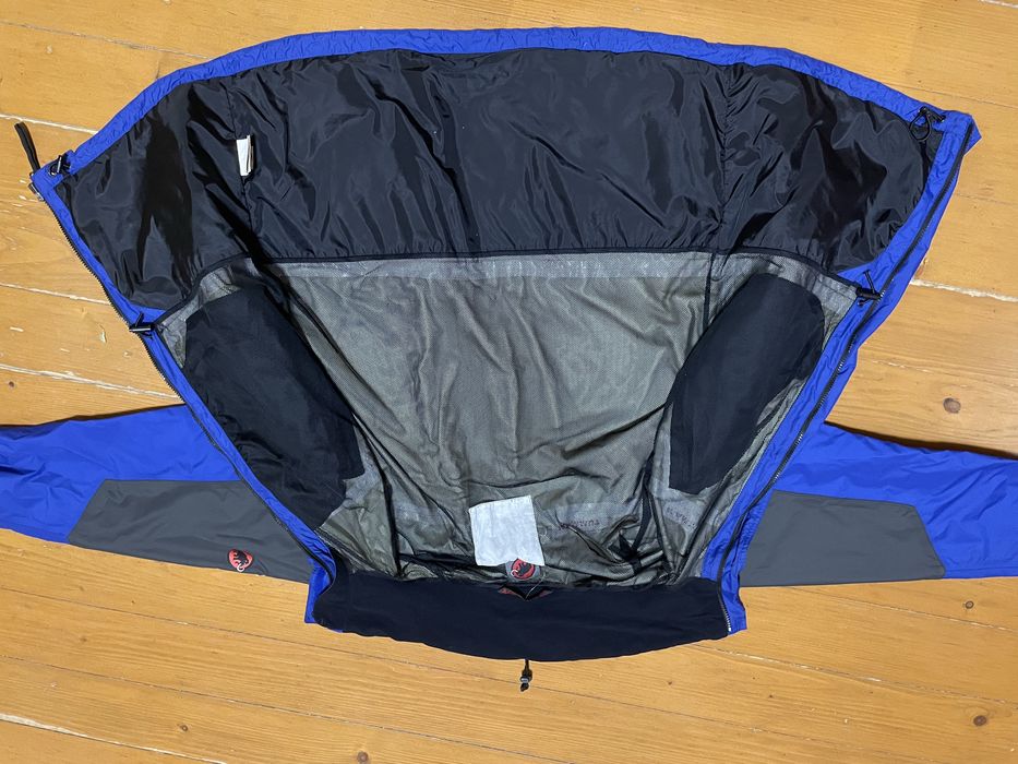 Куртка вітровка mammut (gor-tex xcr)маммут