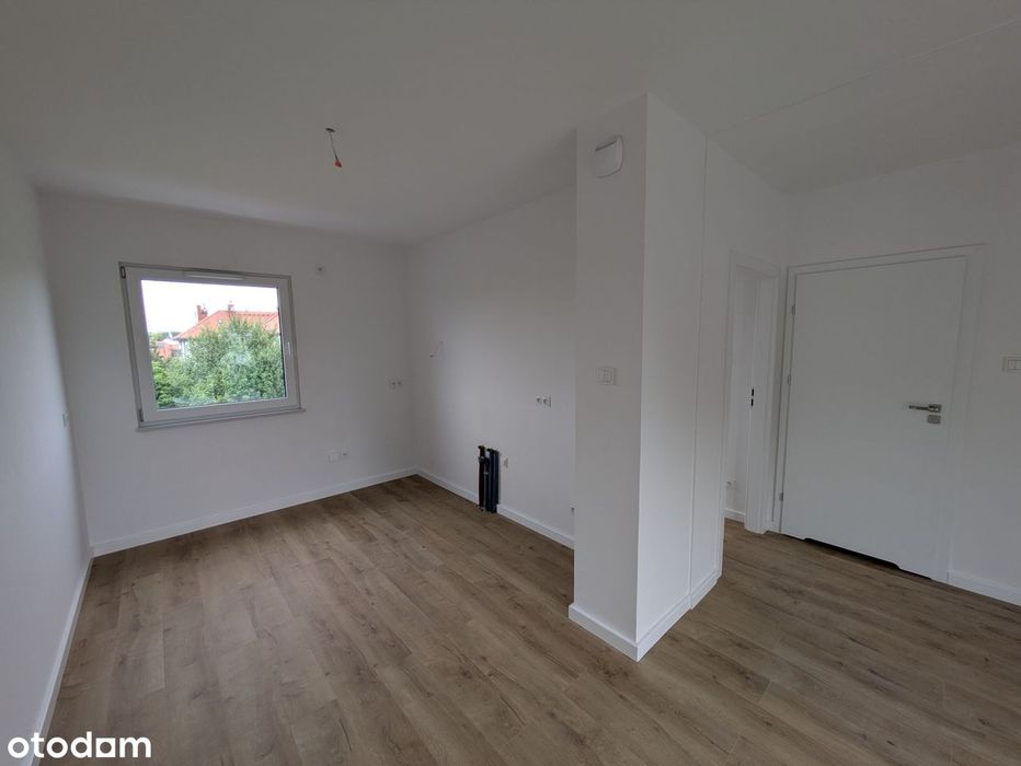 Duży Balkon. Dostępne Od Ręki. Zapraszam Na Spotkanie.