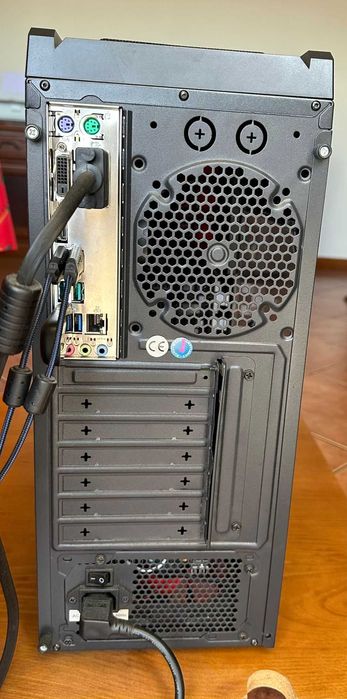 computador 4gaming zeus + teclado mars e rato 4gaming + monitor hp