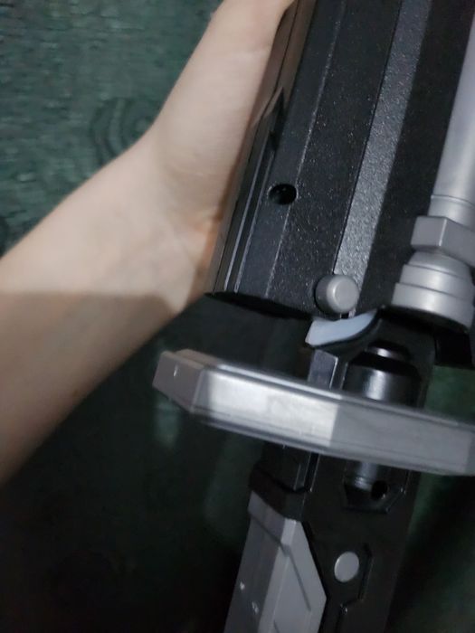 Miecz świetlny LED z efektami iskier