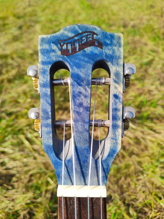 Ukulele tenorowe menzura 17 cali, 43 cm.