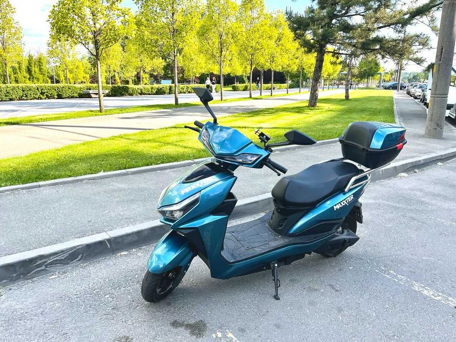 Электроскутер Maxxter NEOS 3