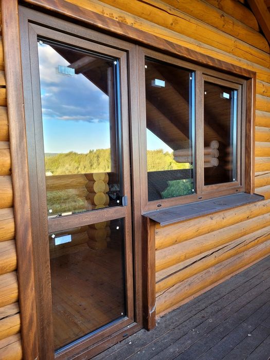 Будинок з дерева,новий у мальовничомуі затишному районі ,краєвид 10з10