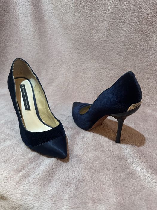 Туфлі жіночі на підборах