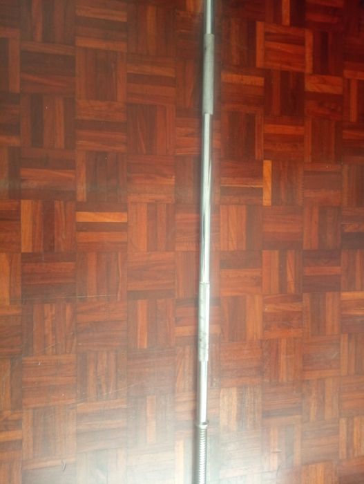 Weightlifting Bar437397669030799361