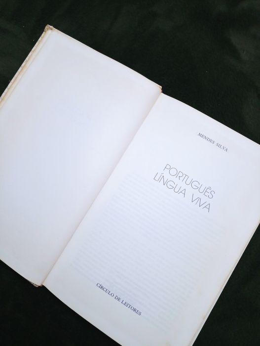 Livro Português Língua Viva, de Mendes Silva	1985 Círculo de Leitores