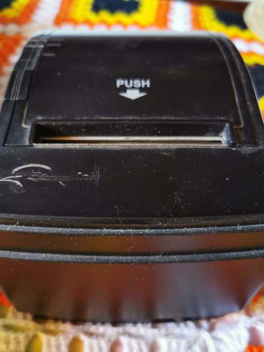 POS - Caixa registadora com monitor touch, PC e impressora