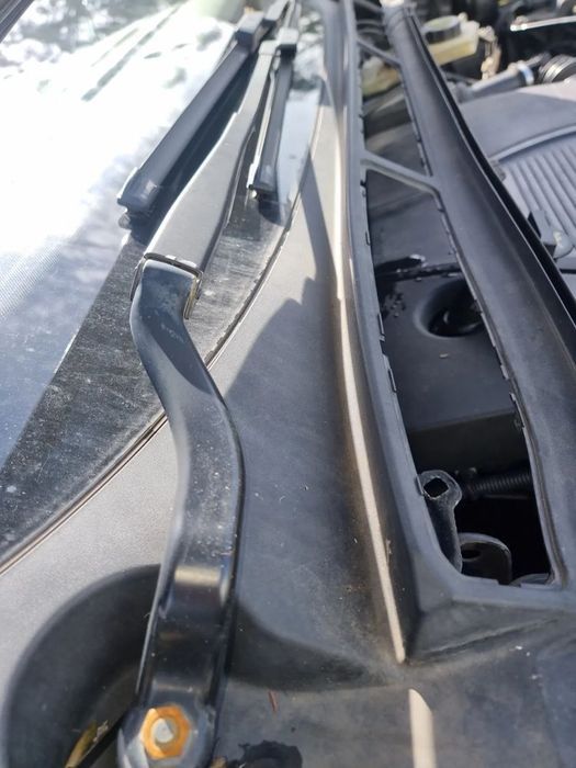 Armação escovas limpa vidros Ford S Max