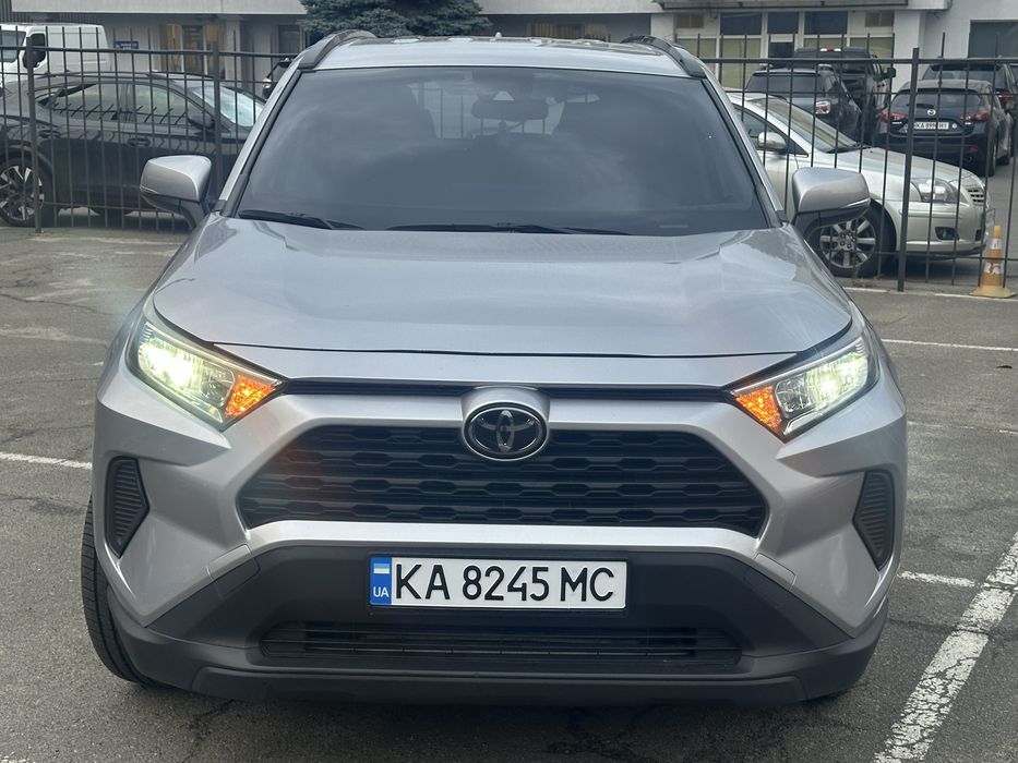 Продам Toyota Rav 4 2020 року