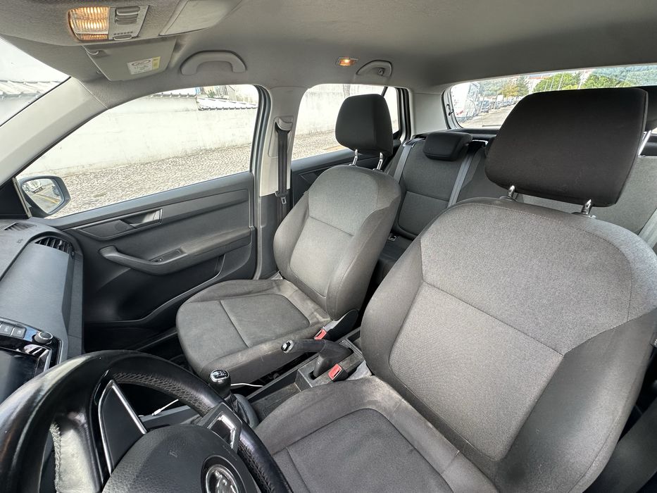 Skoda Fabia 1.0 MPI | 2021 | 65.000 km | Nacional | 1.º Dono