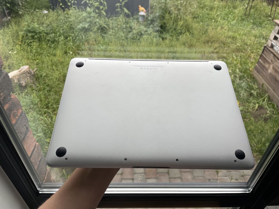 Macbook 12 2015 рік 256gb