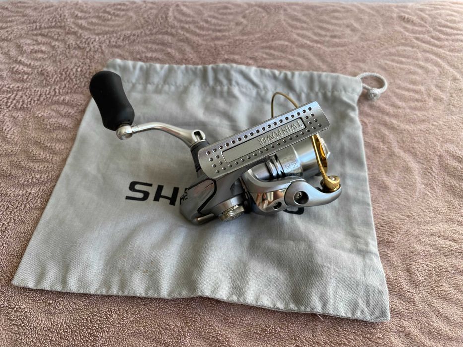 Shimano 11 Twin Power C2000S