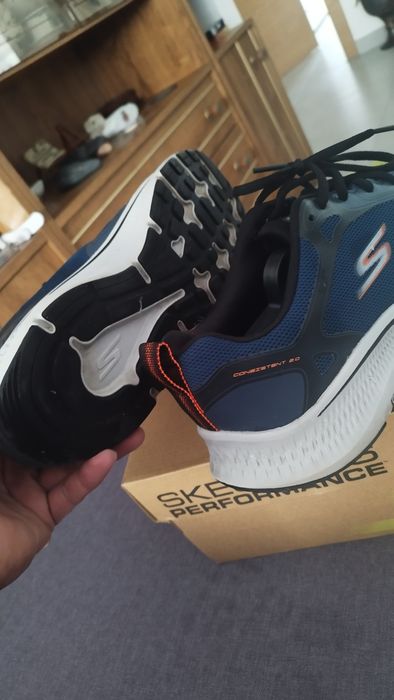 Tênis corrida tamanho 40 skechers