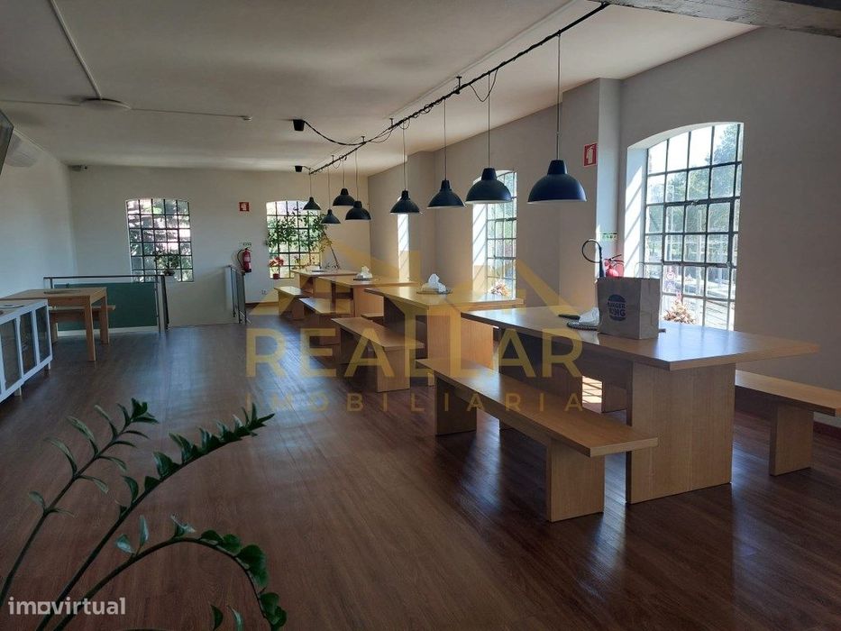 Escritório com 1.050m2 junto ao metro em Vila do Conde