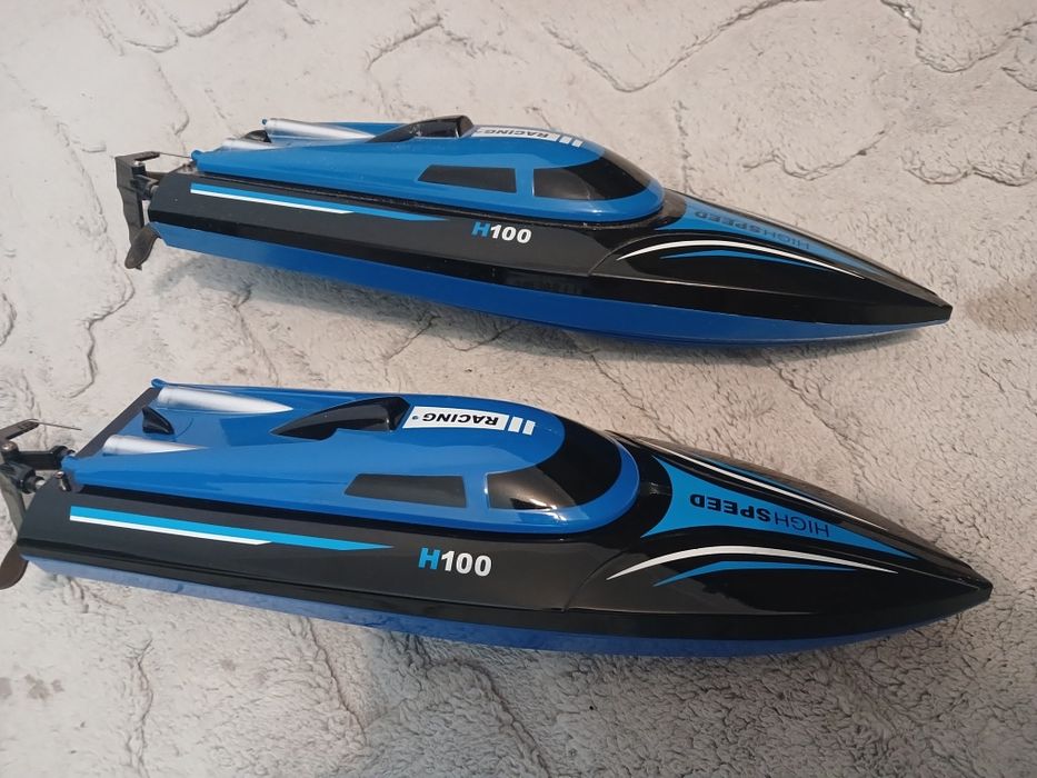 Радіокерований катер Skytech H100