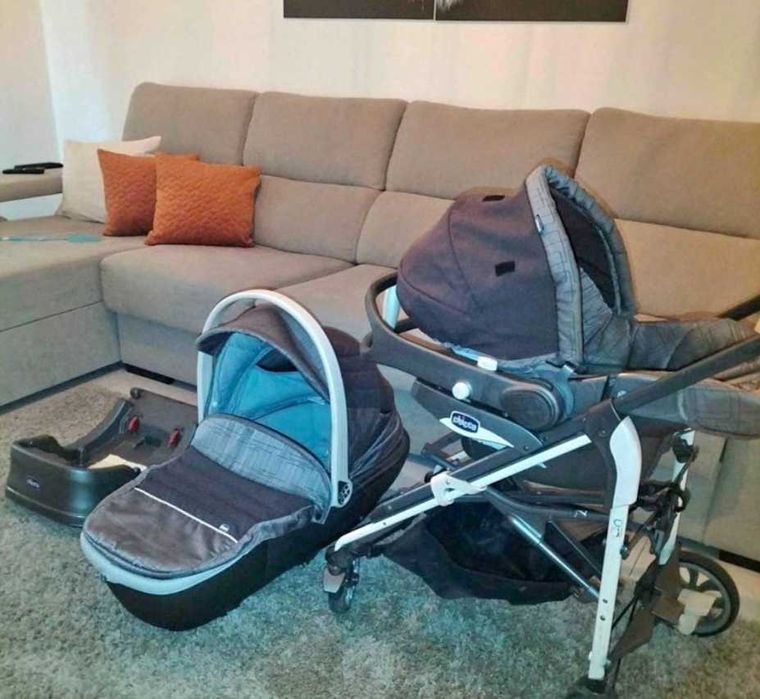 Carrinho Chicco + bebê conforto + base