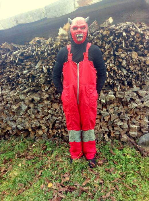 Комбінезон червоний - 300 грн. та білий - 150 грн.