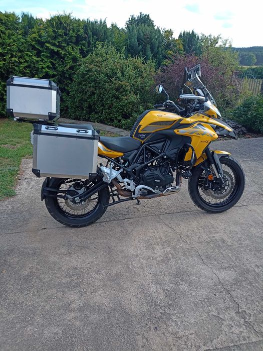 Benelli TRK 502x